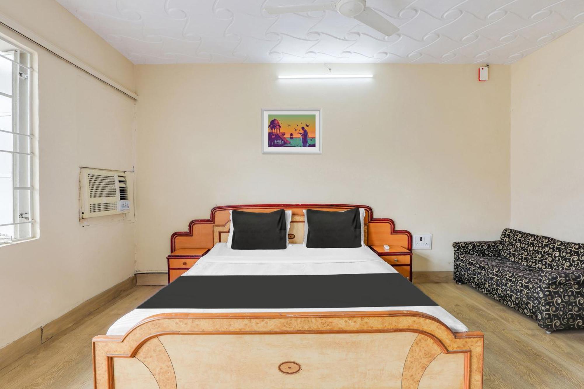 Hotel O Ellis Ahmedabad Exterior photo