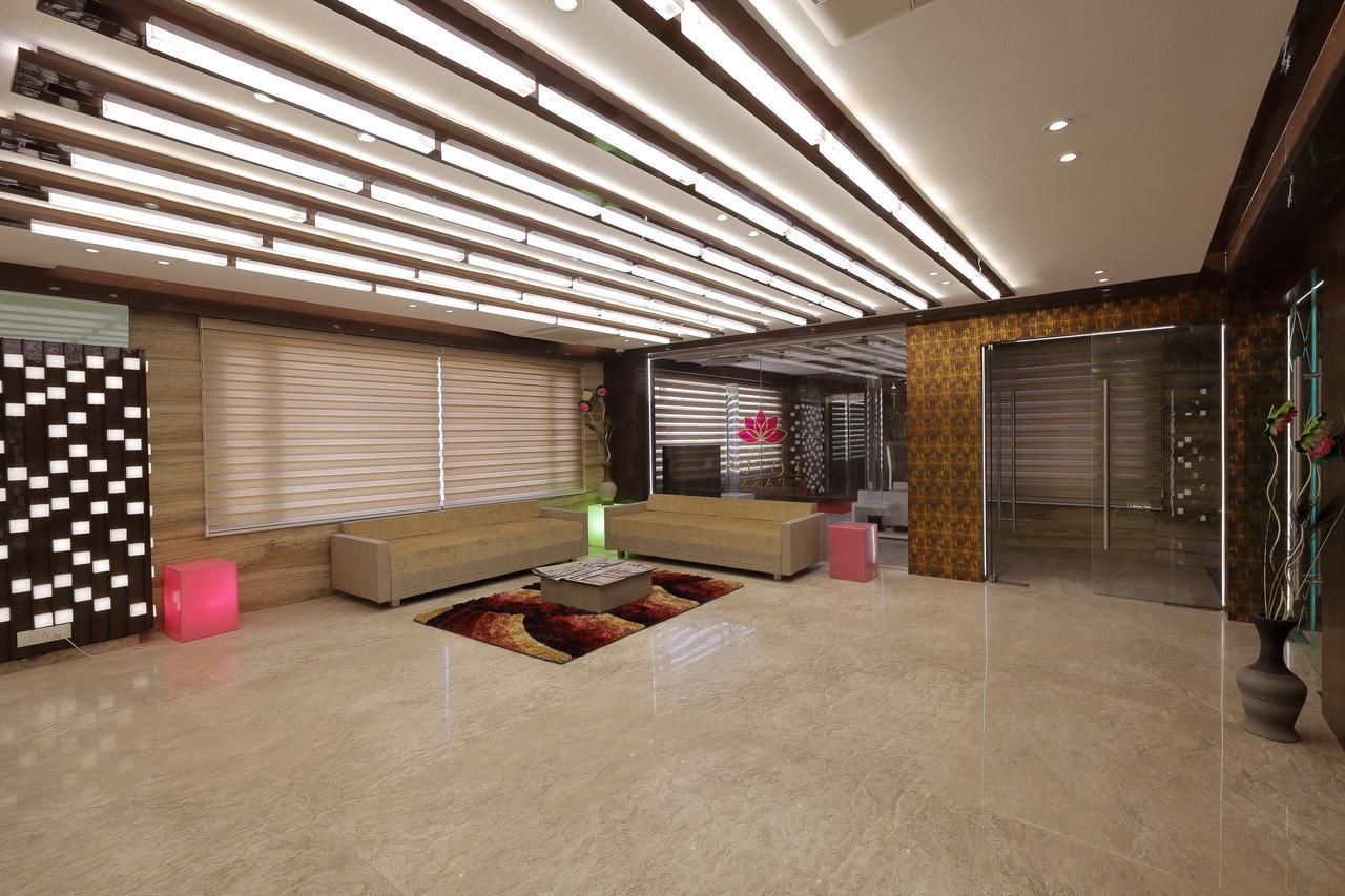 Hotel O Ellis Ahmedabad Exterior photo